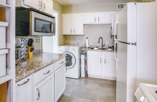 South Memphis Cabaña | Cozy Memphis Vacation Rental Near Beale Street!