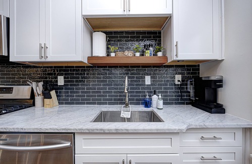 Indianapolis Casa | Cozy, mid-century modern home in South Broad Ripple