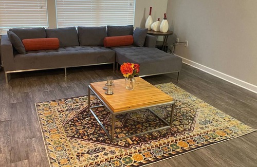 Sandy Springs Apartamento | Cozy Mid-Rise Suburb of Atlanta