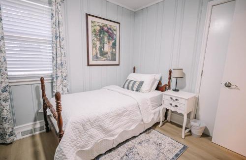 Danville Casa | Cozy midtown 3 bedroom 1 bath