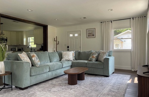 Monroe Casa | Cozy Minimalistic 3BR Home