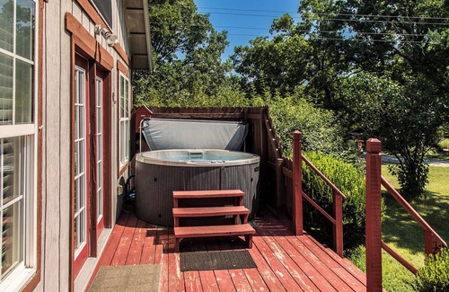 Eagle Rock Cabina | Cozy Mockingbird Cottage