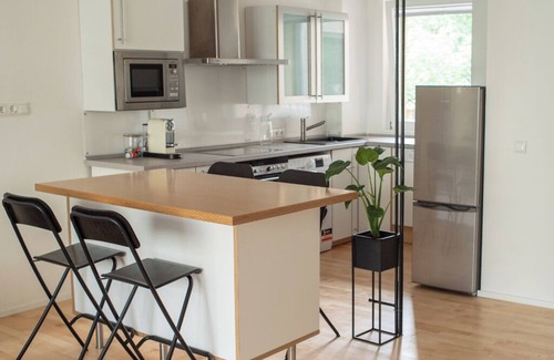 Charlottenburg-Wilmersdorf Apartamento | Cozy, modern, and newly renovated 80m2 apartment in the heart of Charlottenburg