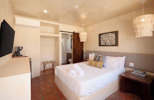 Imperial Beach Hotel | Cozy Modern Baja Beachfront Studio