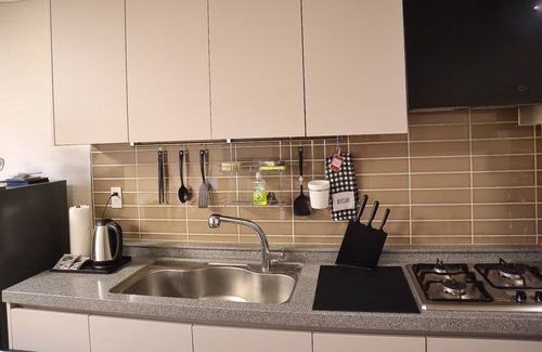 Clark Freeport Condominio | Cozy Modern Condo near Clark Airport