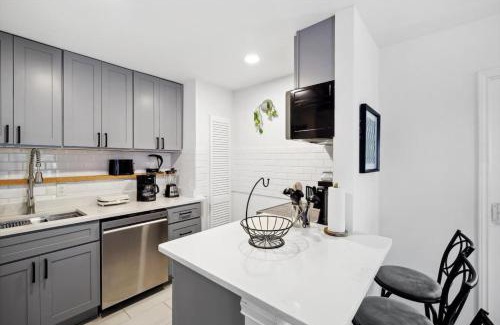 Old East Dallas Casa | Cozy & Modern Home in Heart of Dallas