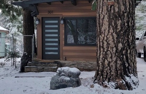 Crestline Cabina | Cozy modern little cabin in Crestline