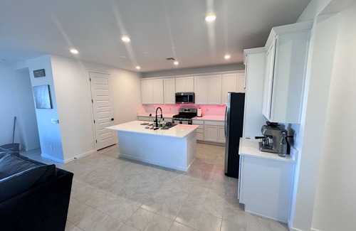 Buckeye Casa | Cozy & Modern single family 4 bedroom , 3 bathroom house with 2,070 square feet.