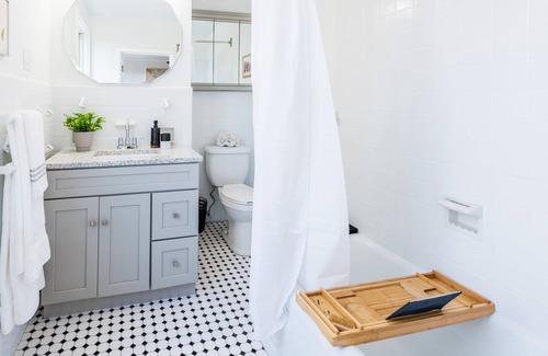 South Providence Apartamento | Cozy Modern Victorian Home - 10 mins to Downtown Providence
