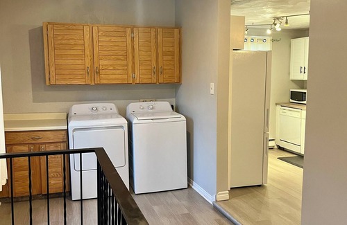 Moncton Casa | Cozy Moncton Retreat with Office