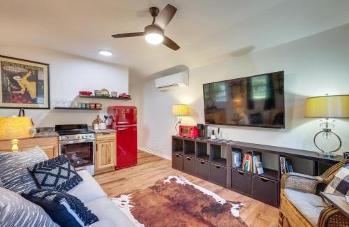Montgomery Casa | Cozy Montgomery Cottage with Porch, Near Lake Conroe