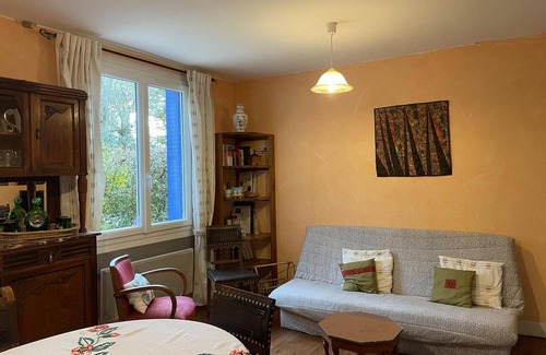 Ferrieres-sur-Sichon Cabaña | Casa rural con terraza, barbacoa y jardín en Ferrières-sur-Sichon. Ideal para familias y mascotas.