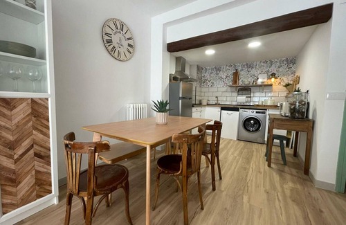 Villanua Apartamento | Apartamento acogedor en Villanúa, ideal para naturaleza y deportes de montaña