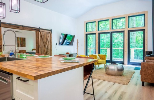 Hot Springs Apartamento | Mountain Getaway Cozy Cabin Modern Retreat to Unwind AWD or 4WD recommended