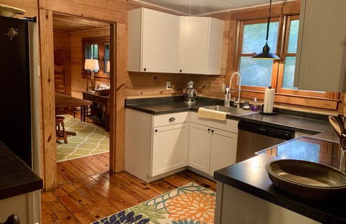 Montreat Casa | Cozy Mountain Cabin with Modern Amenities