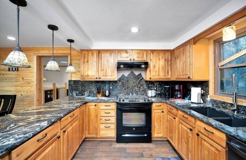 Georgetown Casa | Cozy mountain escape in Empire