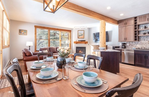 Keystone Condominio | Cozy mountain getaway. Fireplace. Hot tub and pool