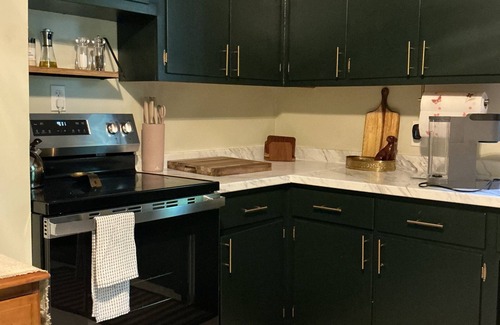 Tallassee Casa | Cozy mountain getaway with hot tub