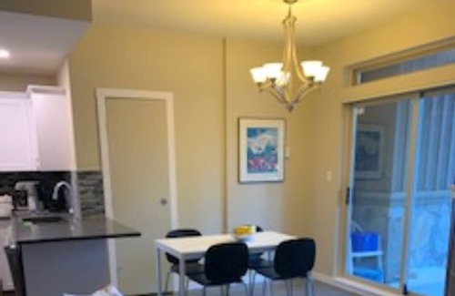 Whistler Cay Estates Casa | Cozy Mountain retreat, newly renovated, king sized bed, quiet and cozy