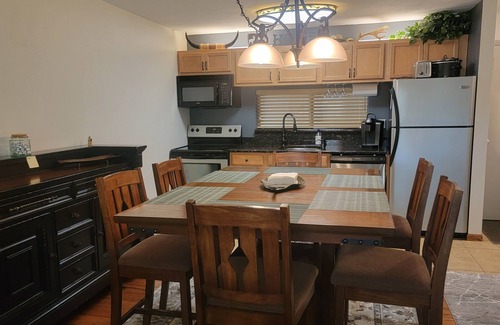Champion Condominio | Cozy mountain retreat located on Village Trail with Ski in ski out access.