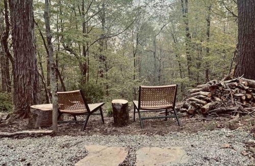 Smallwood Cabina | Cozy Mountain Top Cabin: Sauna, Fireplace Kayak & SUPs