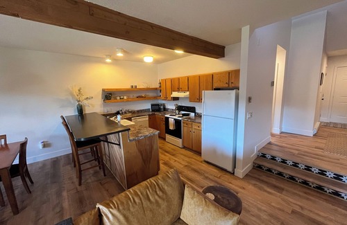 Plymouth Casa | Cozy Mountain Townhouse