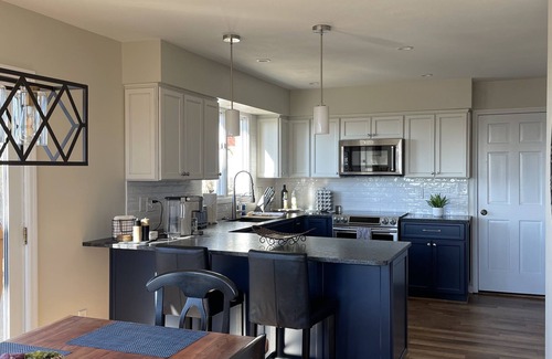 Royal Pines Casa | Cozy Mtn Home, Near Biltmore; 5 Star Views. Fab Provisions/Decor