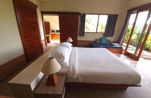 Kemenuh Villa | Cozy Mudram One Bedroom Private pool W Kitchenette
