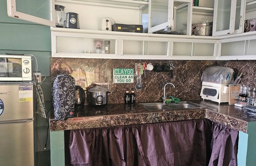 Dasmarinas Casa | Cozy Natural Haven w/ Netflix, Videoke & Alfresco Dining