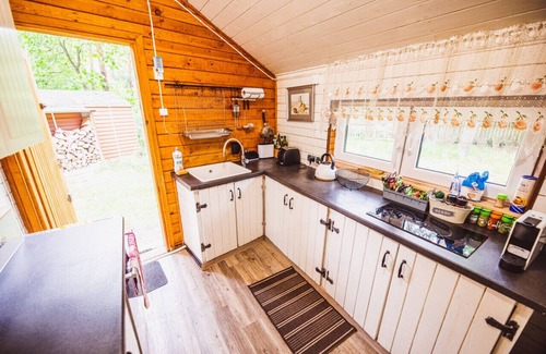 gmina Maciejowice Chalet De Esquí | Cozy Nature Retreat: w/ Patio ~ Fireplace & Garden