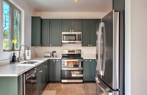 Oakley Casa | Cozy New Build in Asheville.
