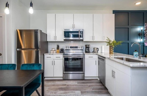 Old Fourth Ward Condominio | Downtown! New-Built! Roof-top balcony! City View!