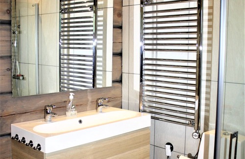 Perstorp Cabina | Cozy new built log house at lake with all extras