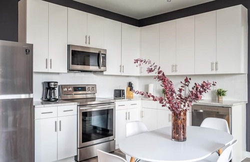 Old Fourth Ward Condominio | Downtown! New-Built! Roof-top balcony! City View!