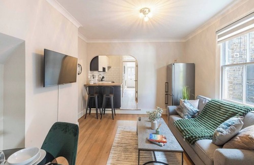 Seven Sisters Apartamento | Cozy new GF flat in London