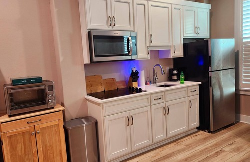 Mexico Beach Apartamento | Cozy New Studio Suite on beach block - 7th lot, 1 minute walk to the beach!