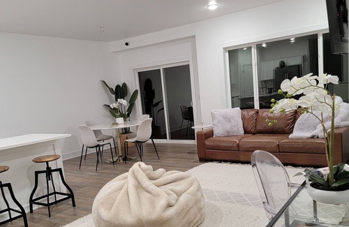 Waukee Casa | Cozy New Townhome - W/Fireplace Quiet Neighbors