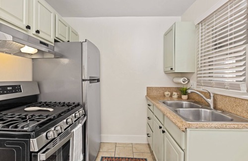 Normal Heights Cabaña | Cozy, Newly Remodeled Cottage in Normal Heights