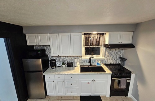 Southern Coast Condominio | Cozy Newly Renovated 2-bedroom Condo By The Beach