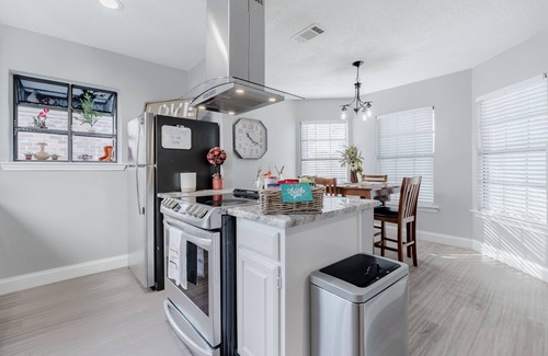 Lewisville Casa | Cozy Newly Renovated Entire Residential Home