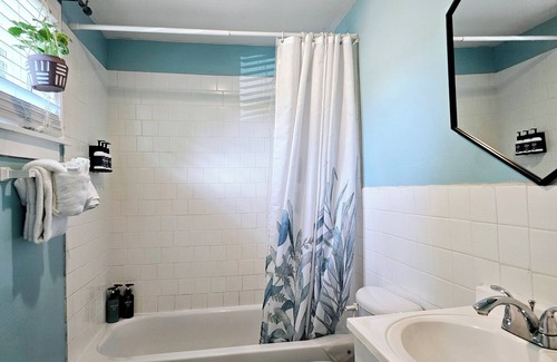 Villa Heights Casa | Cozy NoDa Stay Near Uptown