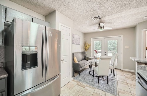 Wells Branch Casa | New, Cozy, and Remodeled Austin Home w/Deck
