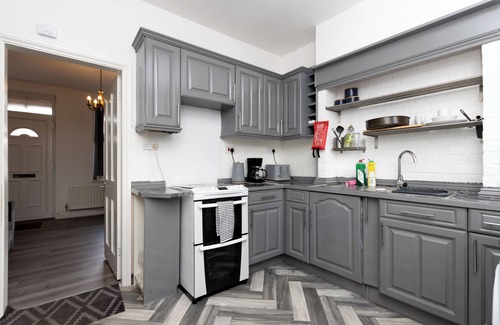 Nottingham Casa | Cozy Nottingham Retreat Entire Home With 4 Bedroom