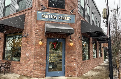 Carlton Casa | Cozy NW Getaway - Only 2 Blocks from Downtown