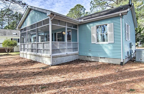 Ocean Pines Cabaña | Cozy Ocean Pines Cottage: Swim, Shop & Golf!