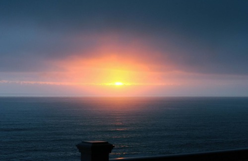 Shelter Cove Condominio | Cozy Oceanview!by OceanviewHotTubs Tesla Charging Oceanfront! Shelter Cove, CA