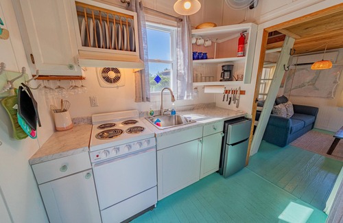 Ocracoke Cabaña | Cozy Ocracoke Island Cottage - Small Camp, Big Fish