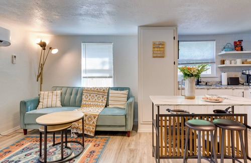 Norman Cabaña | Cozy Oklahoma Getaway w/ Covered Patio