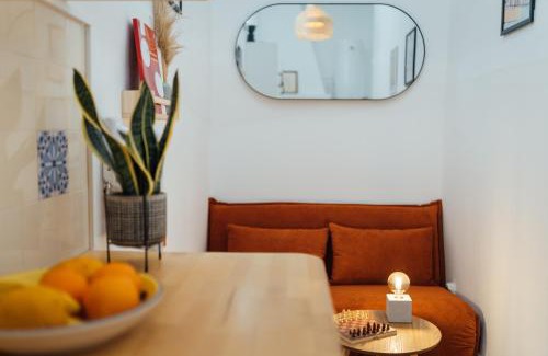 Vila do Bispo Apartamento | Cozy Old Town Apartment with Sunny Terrace