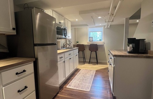 South End Apartamento | Cozy on Connaught. Central apartment in Halifax - very walkable!